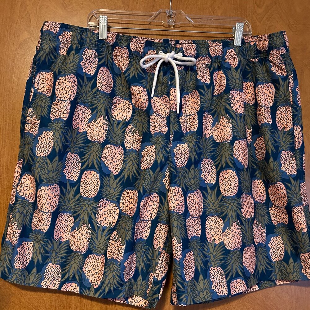 Mens AMAZON ESSENTIALS Sz XXL Multi-Color Pineapple Swim Trunks